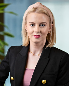 Liz-headshot